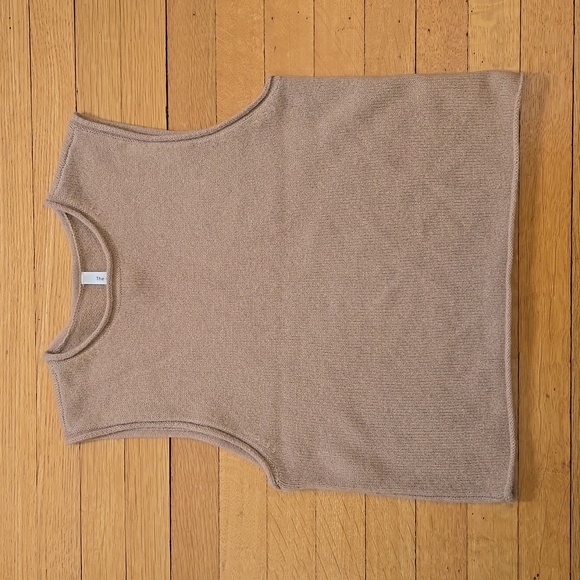 Babaton Sweaters - Babaton, The Group, 100% Cashmere Sleeveless Knit Top, Tan, EUC, Women's XS